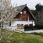 Hét Fenyő / Seven Pines House * Sukoró
