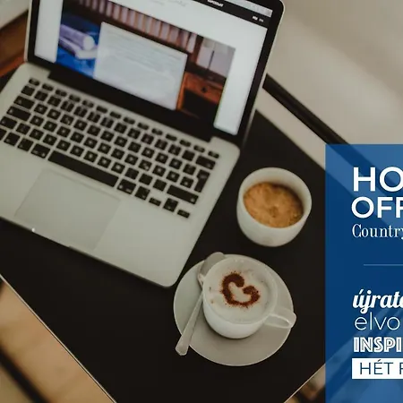 Het Fenyo Vendeghaz / Seven Pines House Prázdninový dům Sukoró
