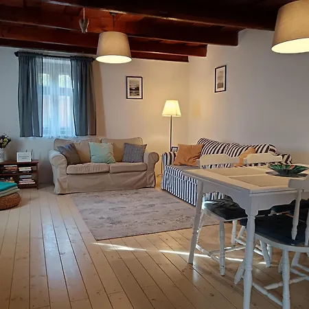 Feriehus Het Fenyo Vendeghaz / Seven Pines House *